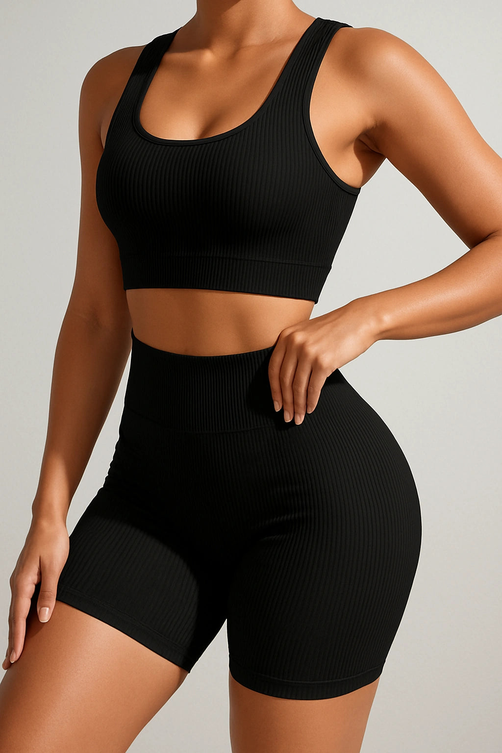 Conjunto Esportivo Feminino com Top e Short Academia
