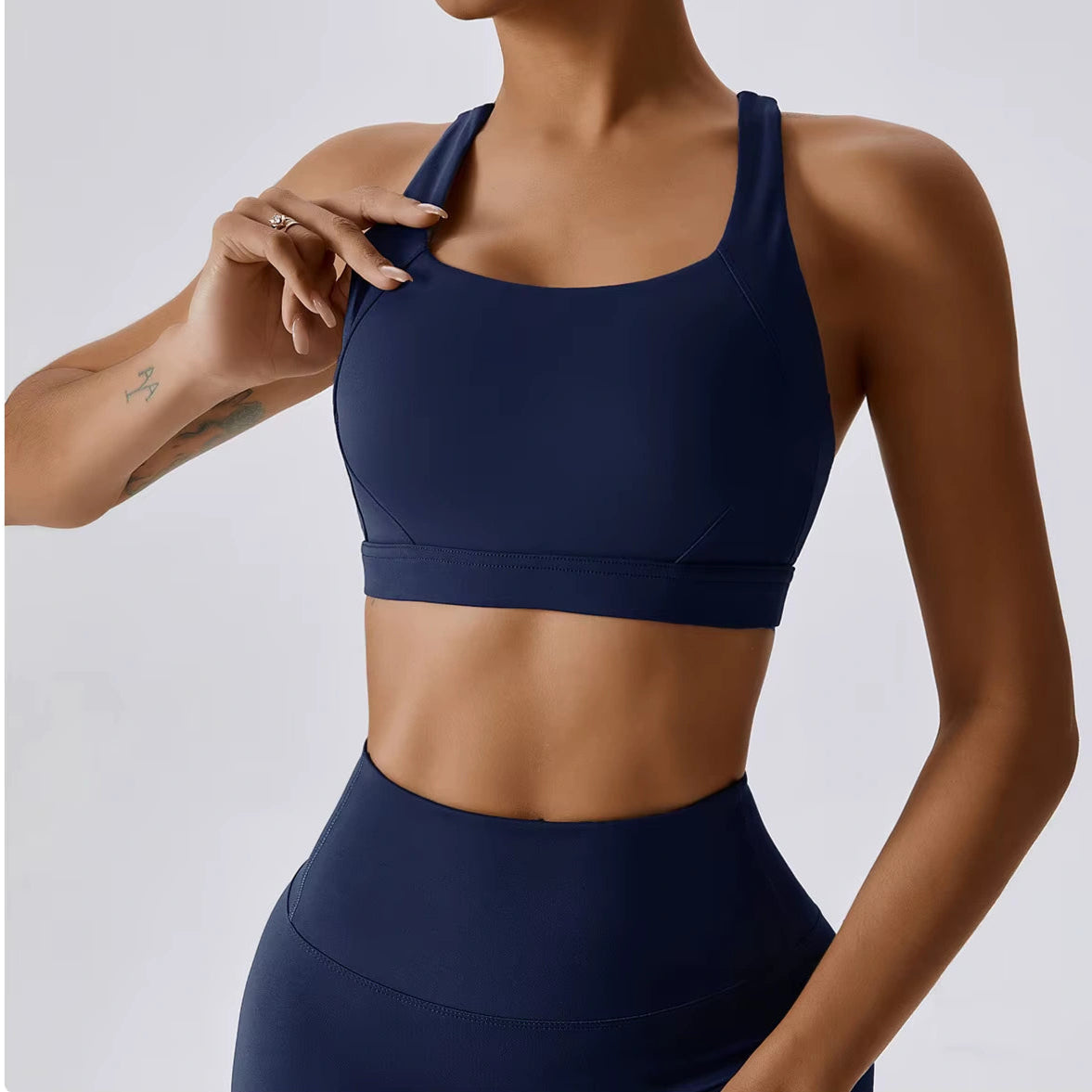 Cropped Fitness Feminino com Bojo Confortável E Anti Odor