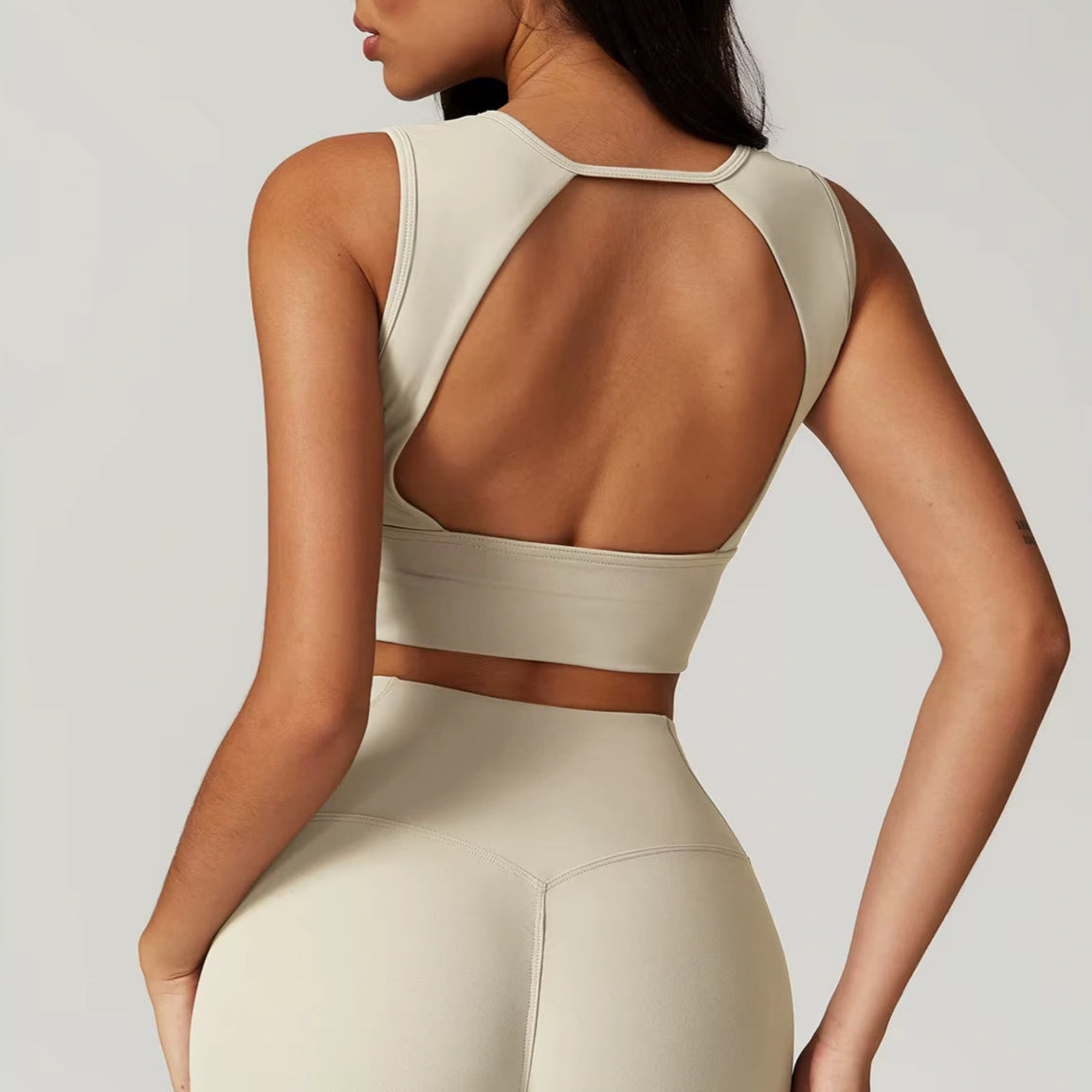 Cropped Fitness Feminino Costas Livres e Alta Sustentação