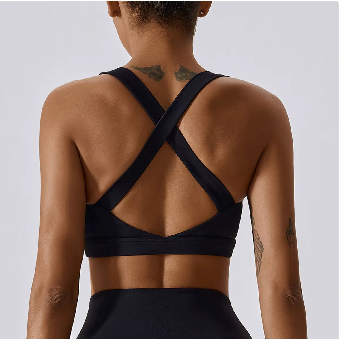 Cropped Fitness Feminino com Bojo Confortável E Anti Odor