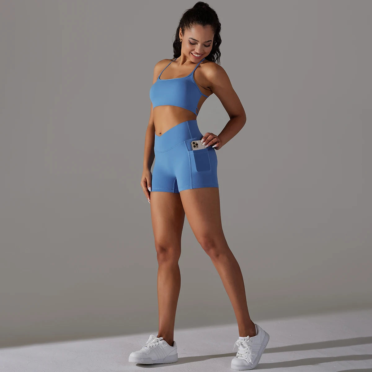 Conjunto Fitness Feminino Short + Top Esportivo com Bolso Lateral