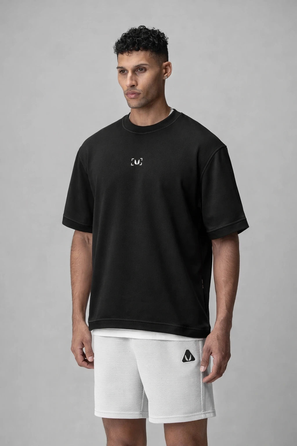 Camisa Esportiva Masculina Minimalista Ajustável
