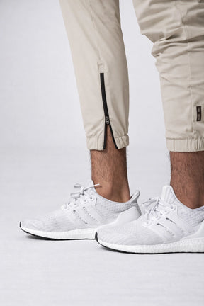 Calça Masculina Esportiva Justa Respirável com Bolso Lateral