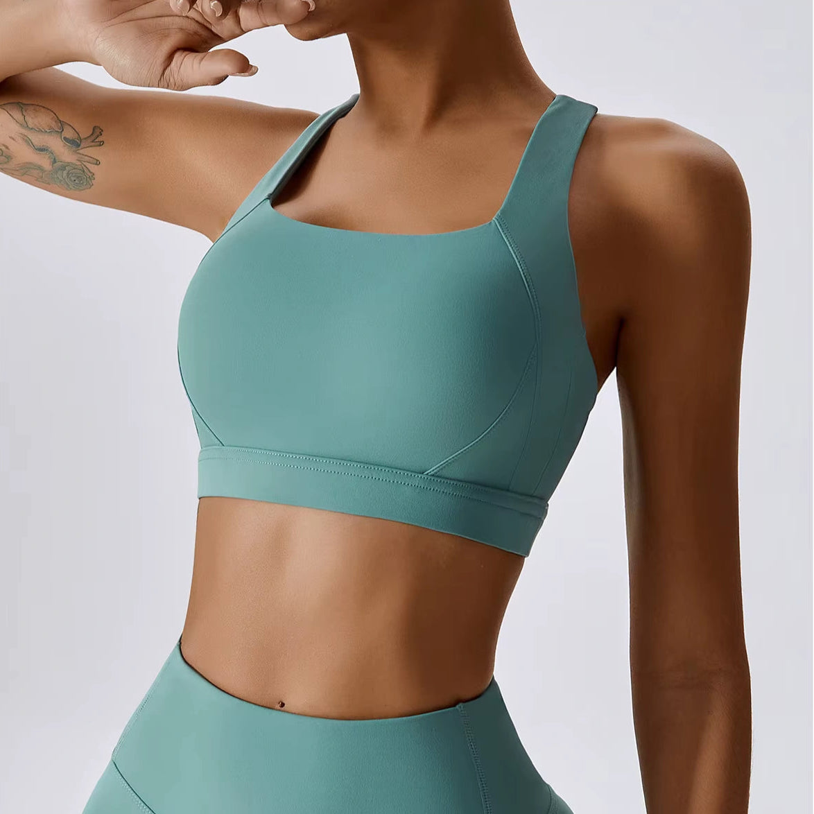 Cropped Fitness Feminino com Bojo Confortável E Anti Odor